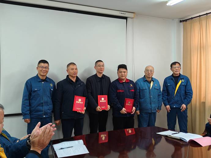 第一事業(yè)部冶化協(xié)力項(xiàng)目部獲銅冠冶化公司“強(qiáng)化意識(shí)，防控風(fēng)險(xiǎn)”...